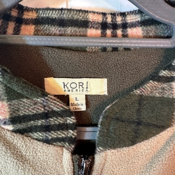 Kori Women’s Green and Pink Plaid Soft Zippered Vest Size Large - Picture 7 of 13